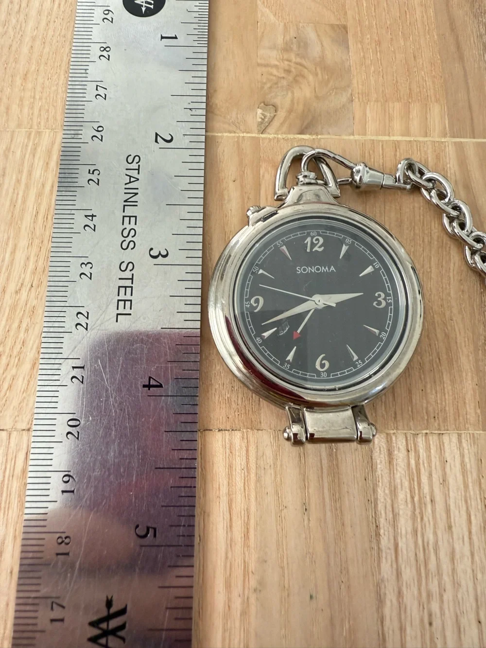 Sonoma men’s silver tone pocket watch NEW BATTERY